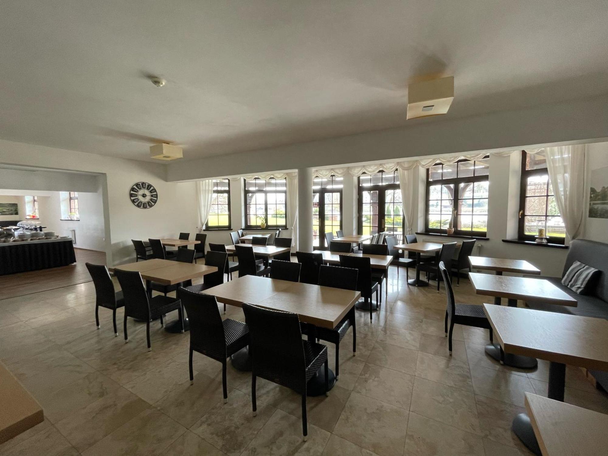Stary Tartak Hotel Iława Kültér fotó