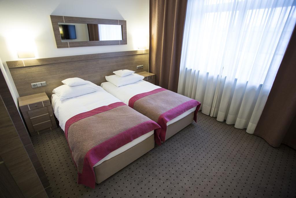 Stary Tartak Hotel Iława Szoba fotó
